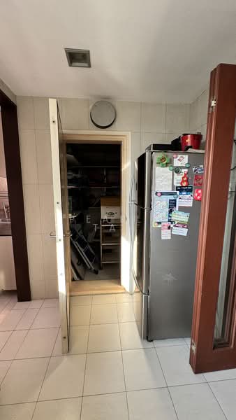 The Warren Apartment For Sale at S$ 1,680,000 | PropertyGuru Singapore - Interior