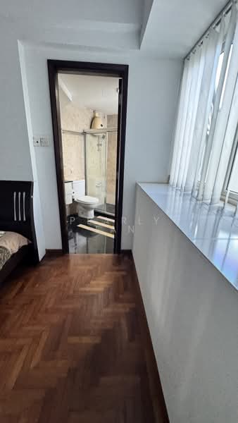 The Warren Apartment For Sale at S$ 1,680,000 | PropertyGuru Singapore - Bedroom