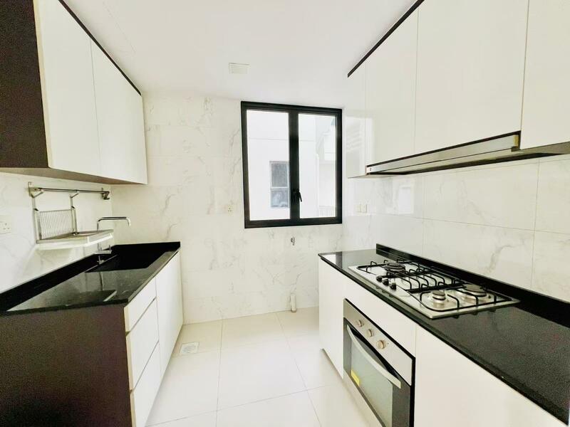 Twin Waterfalls, 108 Punggol Walk, 3 Bedrooms, 1,001 sqft, Executive Condominium For Rent, by Tom Leow, 500054560 - Kitchen - PropertyGuru.com.sg