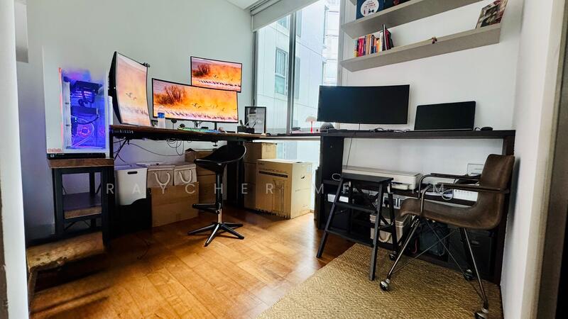 8 Rodyk Condominium For Sale at S$ 3,200,000 | PropertyGuru Singapore - Study