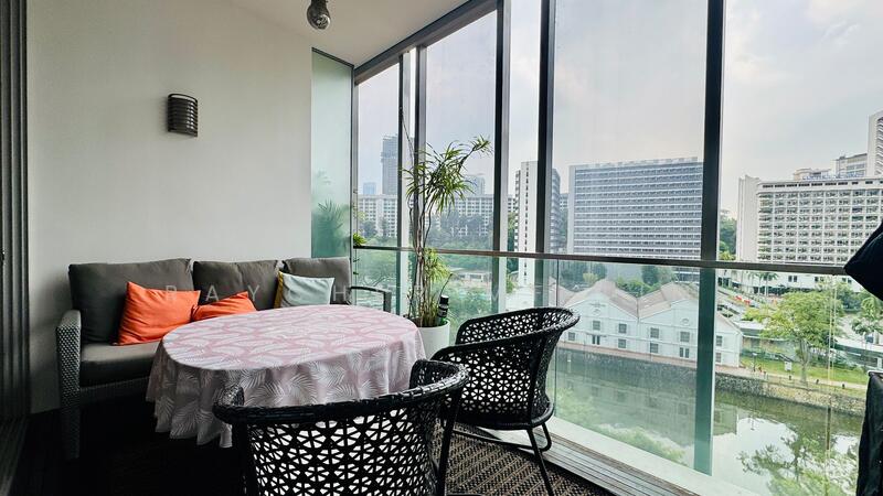 8 Rodyk Condominium For Sale at S$ 3,200,000 | PropertyGuru Singapore - Balcony