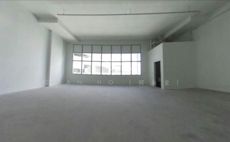Mapex, 37 Jalan Pemimpin, 3,488 sqft, Light Industrial (B1) For Rent, by Cyan Ho (何永全), 500054579 - Attached wc - CommercialGuru.com.sg