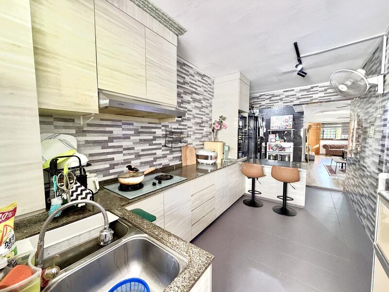 251 Tampines Street 21 HDB Flat For Sale at S$ 640,000 | PropertyGuru Singapore