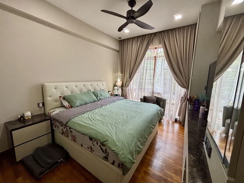 Casafina Condominium For Sale at S$ 1,400,000 | PropertyGuru Singapore - Master bedroom