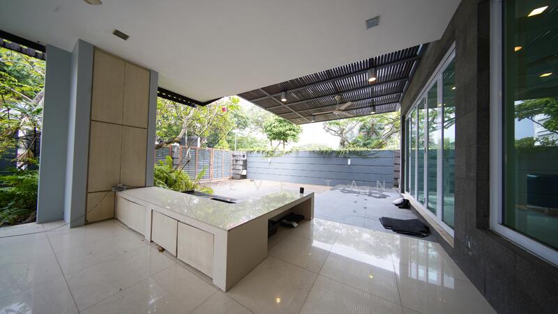 Siglap MRT Freehold Detached 5+1 bedrooms Detached House For Sale at S$ 6,480,000 | PropertyGuru Singapore - Exterior