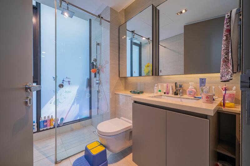 The Venue Residences and Shoppes Apartment For Sale at S$ 2,000,000 | PropertyGuru Singapore