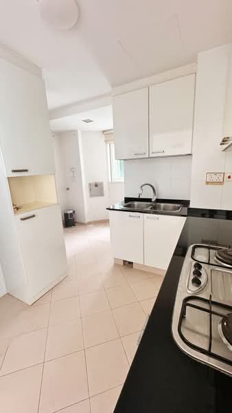Meraprime, 301 Jalan Bukit Ho Swee, 3 Bedrooms, 1,173 sqft, Condominium For Sale, by Daniel Luo, 500054624 - Kitchen - PropertyGuru.com.sg