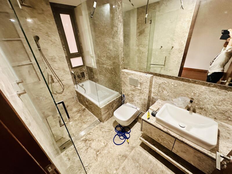 The Giverny Residences Apartment For Sale at S$ 5,497,000 | PropertyGuru Singapore - Bathroom