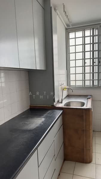 124 Simei Street 1, 124 Simei Street 1, 3 Bedrooms, 904 sqft, HDB Flat For Rent, by Arthur Thiam, 500054641 - Kitchen - PropertyGuru.com.sg