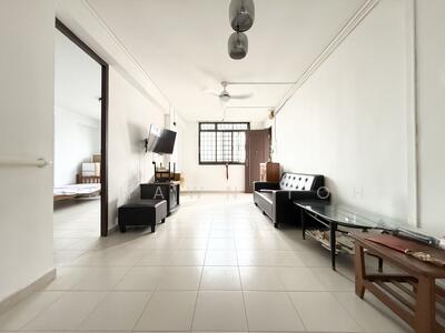 For Rent - 302 Serangoon Avenue 2
