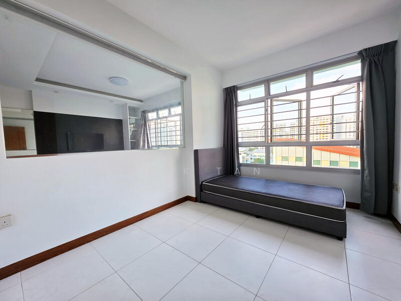 211B Compassvale Lane HDB Flat For Sale at S$ 688,888 | PropertyGuru Singapore - Bedroom