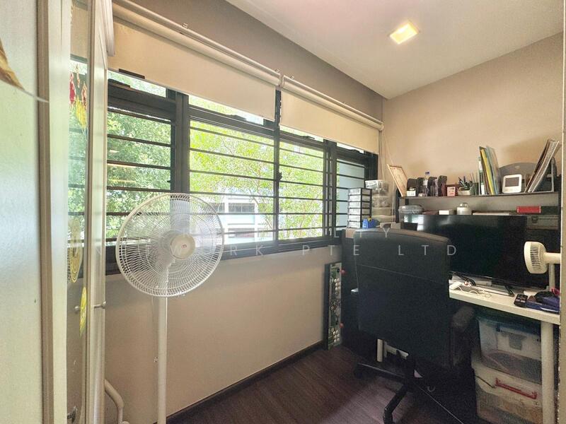 28 Cassia Crescent HDB Flat For Sale at S$ 1,190,000 | PropertyGuru Singapore - Study
