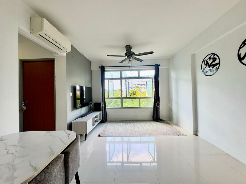 890A Tampines Avenue 1 HDB Flat For Sale at S$ 615,000 | PropertyGuru Singapore