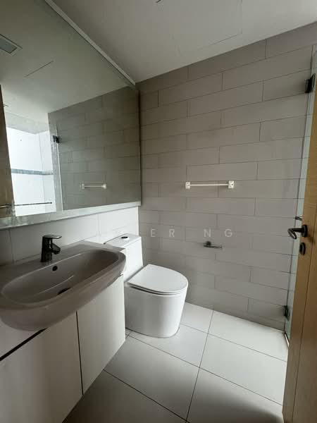 The Estuary @ Yishun, 1 Yishun Avenue 1, 2 Bedrooms, 1,119 sqft, Condominium For Rent, by Xavier Ng, 500054765 - Bathroom - PropertyGuru.com.sg