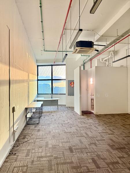 Oxley BizHub, 71 Ubi Road 1, 948 sqft, Light Industrial (B1) For Sale, by Teo Mee Hong, 500054771 - CommercialGuru.com.sg