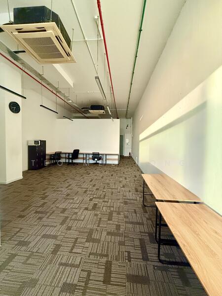 Oxley BizHub, 71 Ubi Road 1, 948 sqft, Light Industrial (B1) For Sale, by Teo Mee Hong, 500054771 - CommercialGuru.com.sg