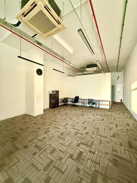 Oxley BizHub, 71 Ubi Road 1, 948 sqft, Light Industrial (B1) For Sale, by Teo Mee Hong, 500054771 - CommercialGuru.com.sg