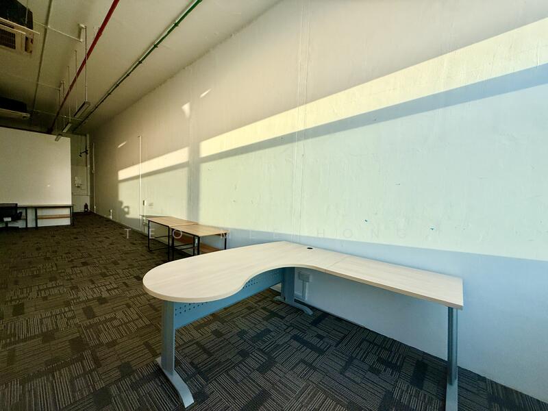 Oxley BizHub, 71 Ubi Road 1, 948 sqft, Light Industrial (B1) For Sale, by Teo Mee Hong, 500054771 - CommercialGuru.com.sg