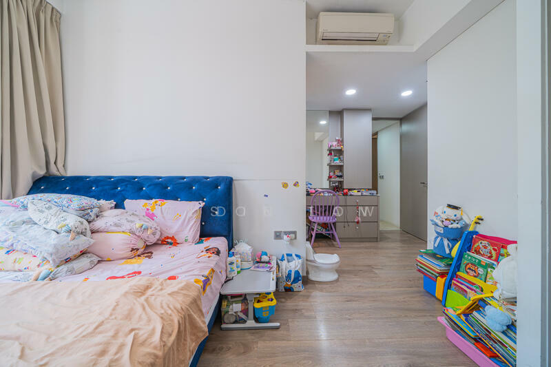 The Venue Residences and Shoppes Apartment For Sale at S$ 2,000,000 | PropertyGuru Singapore - Bedroom