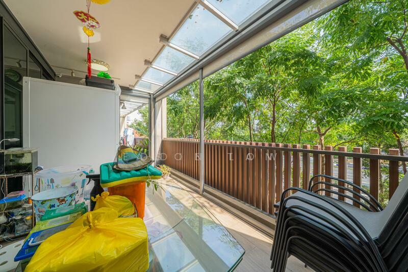 The Venue Residences and Shoppes Apartment For Sale at S$ 2,000,000 | PropertyGuru Singapore - Balcony