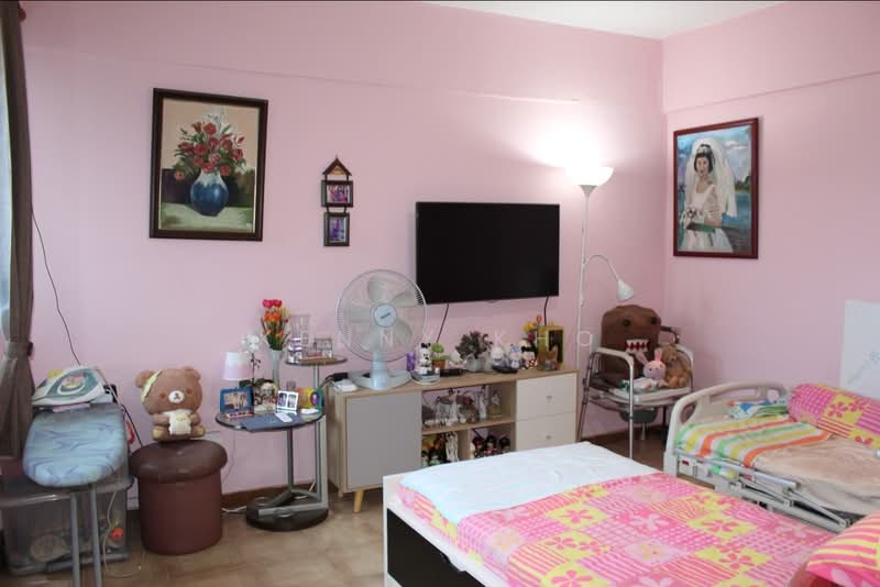 642 Rowell Road HDB Flat For Sale at S$ 930,000 | PropertyGuru Singapore - Bedroom