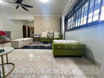 For Sale - 329 Sembawang Close