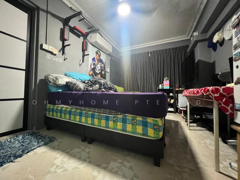 329 Sembawang Close HDB Flat For Sale at S$ 630,000 | PropertyGuru Singapore - Bedroom