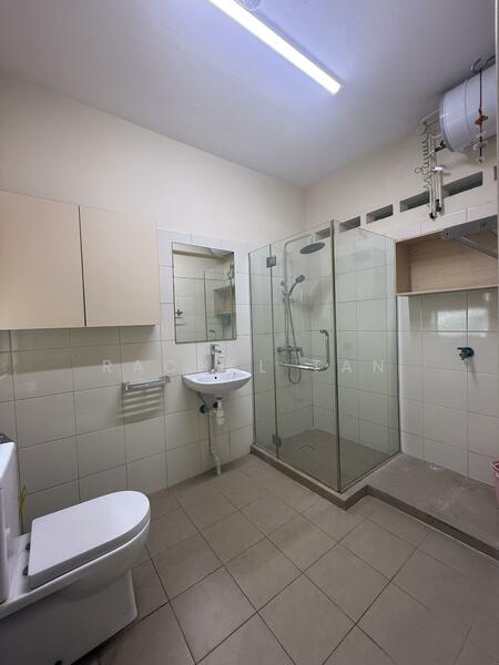 Tanjong Katong Road Beng Tong Mansion Walk-up Apartment For Sale at S$ 1,850,000 | PropertyGuru Singapore - Bathroom on level one