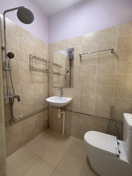 Tanjong Katong Road Beng Tong Mansion Walk-up Apartment For Sale at S$ 1,850,000 | PropertyGuru Singapore - Bathroom on level two