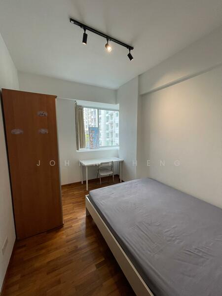 Calarasi, 31 Kim Keat Lane, Room Rental, 125 sqft, Apartment For Rent, by Johnny Heng, 500054868 - Bedroom - PropertyGuru.com.sg