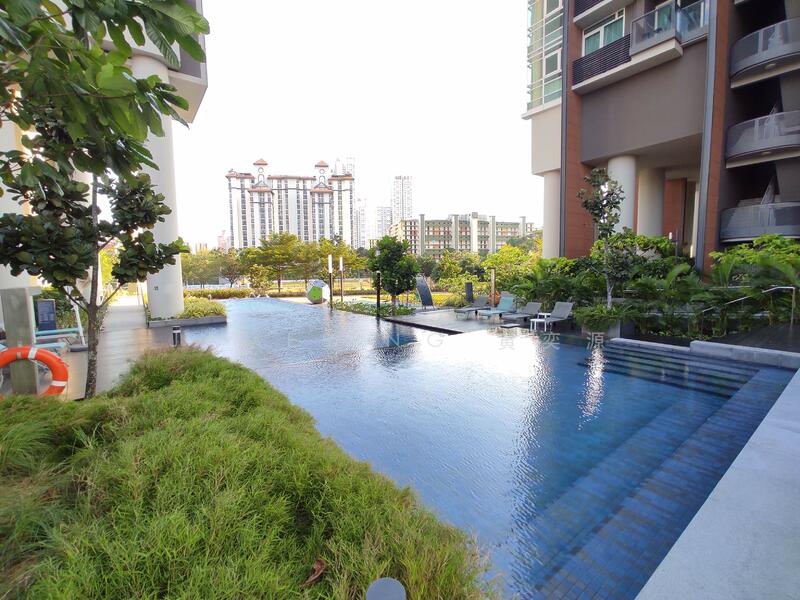 Principal Garden, 91 Prince Charles Crescent, 2 Bedrooms, 797 sqft, Condominium For Rent, by James Ng 黄奕源, 500054876 - Pool - PropertyGuru.com.sg