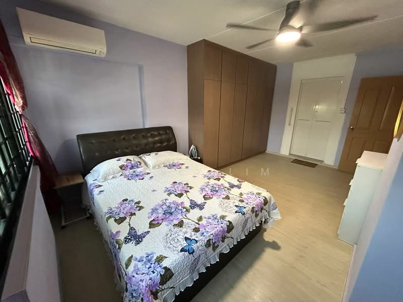457 Pasir Ris Drive 4, 457 Pasir Ris Drive 4, 4 Bedrooms, 1,571 sqft, HDB Flat For Rent, by Casey Lim, 500054877 - Master Bedroom - PropertyGuru.com.sg