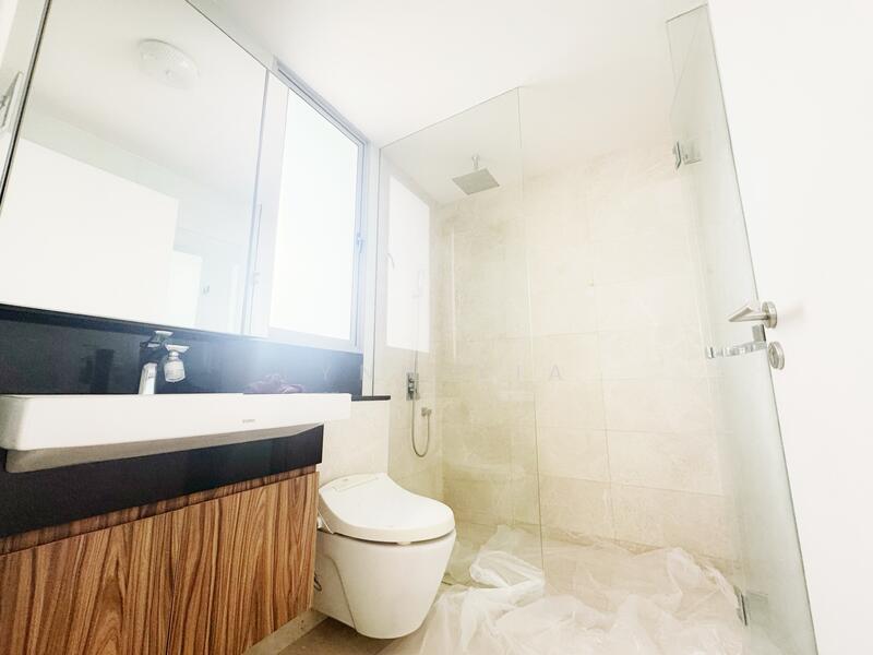 Suites @ Newton, 1 Surrey Road, 1 Bedroom, 484 sqft, Apartment For Rent, by Lynn Xia, 500054880 - Bathroom - PropertyGuru.com.sg