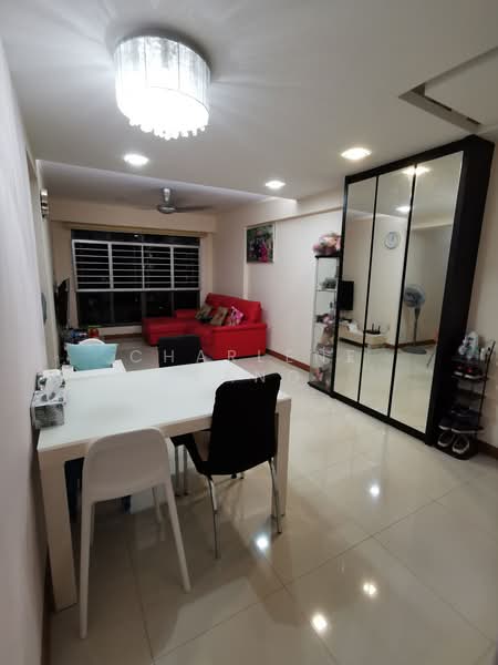 336A Anchorvale Crescent HDB Flat For Sale at S$ 788,888 | PropertyGuru Singapore - Living Room