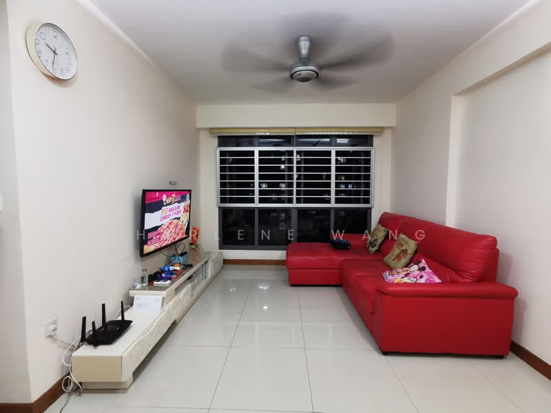336A Anchorvale Crescent HDB Flat For Sale at S$ 788,888 | PropertyGuru Singapore - Living Room