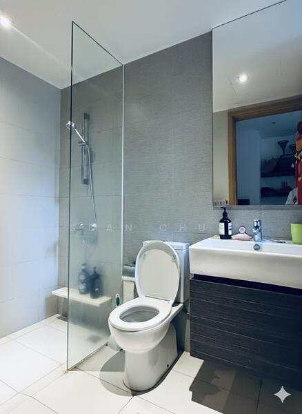 Prive Executive Condominium For Sale at S$ 1,968,000 | PropertyGuru Singapore - Master Bathroom (2) w Ensuite Toilet