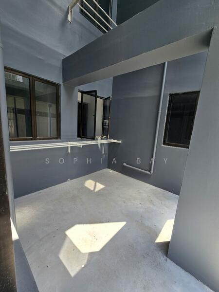 Jalan Papan, , 500 sqft, Dormitory For Rent, by Sophia Bay, 500054912 - Balcony - CommercialGuru.com.sg