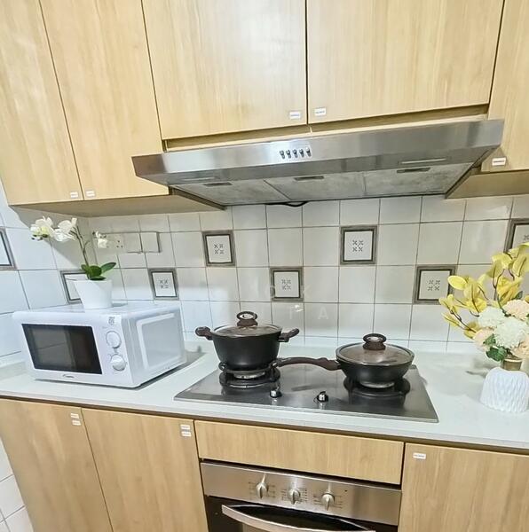Central Grove, , 1 Bedroom, 180 sqft, Condominium For Rent, by Rick Khiantani, 500054926 - Kitchen - PropertyGuru.com.sg