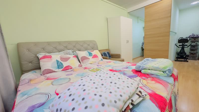 245 Pasir Ris Street 21, 245 Pasir Ris Street 21, 3 Bedrooms, 1,593 sqft, HDB Flat For Sale, by Seah Wan Peng (Gilda), 500054958 - Master Bedroom - PropertyGuru.com.sg