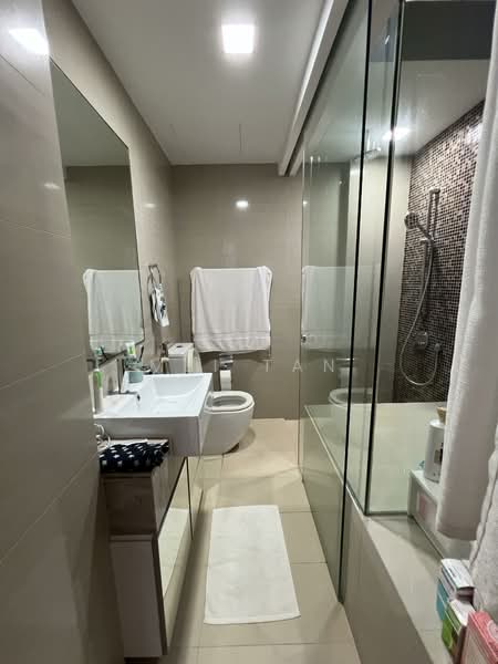 Angullia Park Residences @ Orchard Apartment For Sale at S$ 3,980,000 | PropertyGuru Singapore - Bath 2