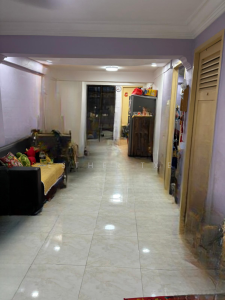 207 Toa Payoh North HDB Flat For Sale at S$ 398,888 | PropertyGuru Singapore - Living Room