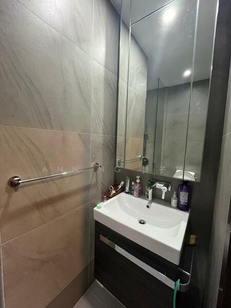 The Foresta @ Mount Faber, 108 Wishart Road, 1 Bedroom, 584 sqft, Condominium For Rent, by Ann Ng 黄子玹, 500054980 - Bathroom - PropertyGuru.com.sg