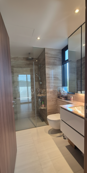 Fourth Avenue Residences, 4 Fourth Avenue, 3 Bedrooms, 1,130 sqft, Condominium For Rent, by Jing Min (JM) Loo, 500054983 - Bathroom - PropertyGuru.com.sg