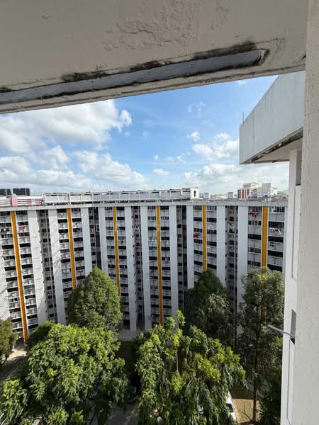 179 Ang Mo Kio Avenue 5 HDB Flat For Sale at S$ 580,000 | PropertyGuru Singapore - Exterior