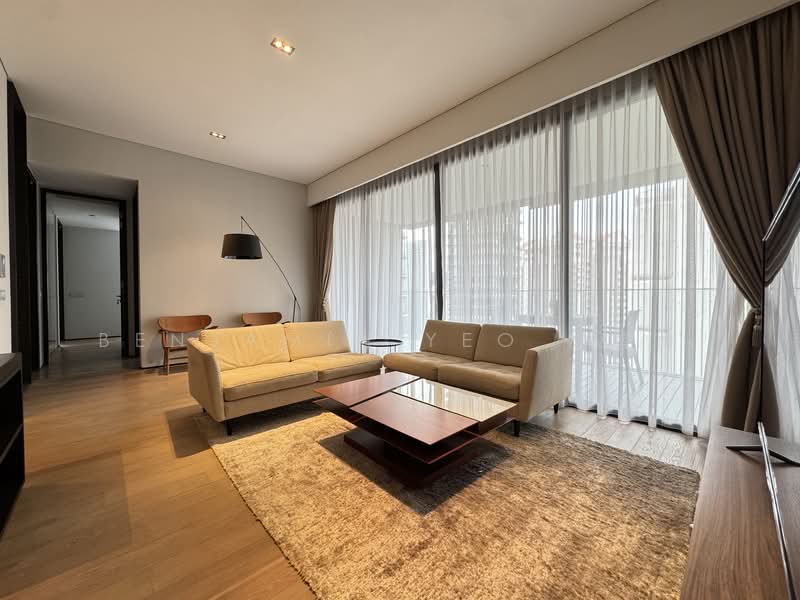 OUE Twin Peaks, 33 Leonie Hill Road, 2 Bedrooms, 1,055 sqft, Condominium For Rent, by Benjamin Yeo 杨昔炜, 500055005 - Living Room - PropertyGuru.com.sg