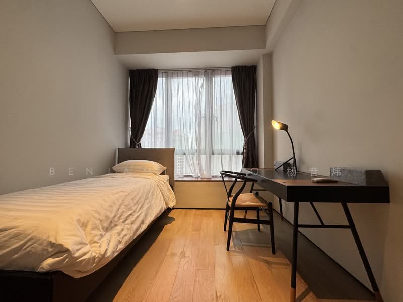 OUE Twin Peaks, 33 Leonie Hill Road, 2 Bedrooms, 1,055 sqft, Condominium For Rent, by Benjamin Yeo 杨昔炜, 500055005 - Bedroom - PropertyGuru.com.sg