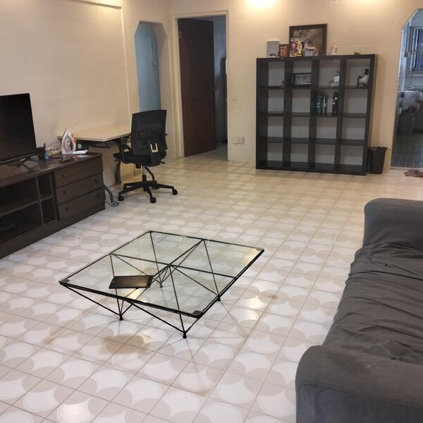906 Tampines Avenue 4 HDB Flat For Sale at S$ 658,000 | PropertyGuru Singapore - Living Room