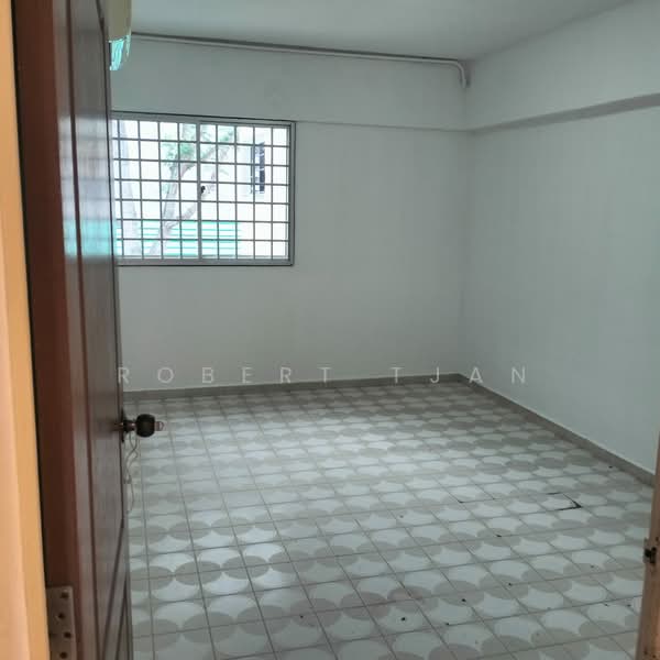 906 Tampines Avenue 4, 906 Tampines Avenue 4, 3 Bedrooms, 1,119 sqft, HDB Flat For Sale, by Robert Tjan, 500055028 - Interior - PropertyGuru.com.sg