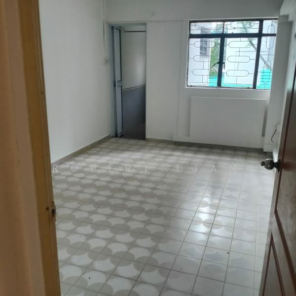 906 Tampines Avenue 4, 906 Tampines Avenue 4, 3 Bedrooms, 1,119 sqft, HDB Flat For Sale, by Robert Tjan, 500055028 - Interior - PropertyGuru.com.sg