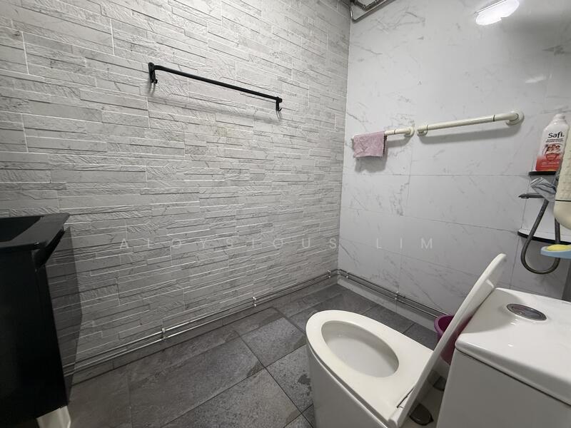 For Sale - 912 Hougang Street 91